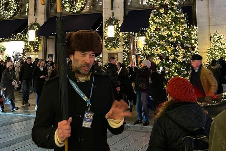 London Christmas Lights Walking Tour with a Local Guide