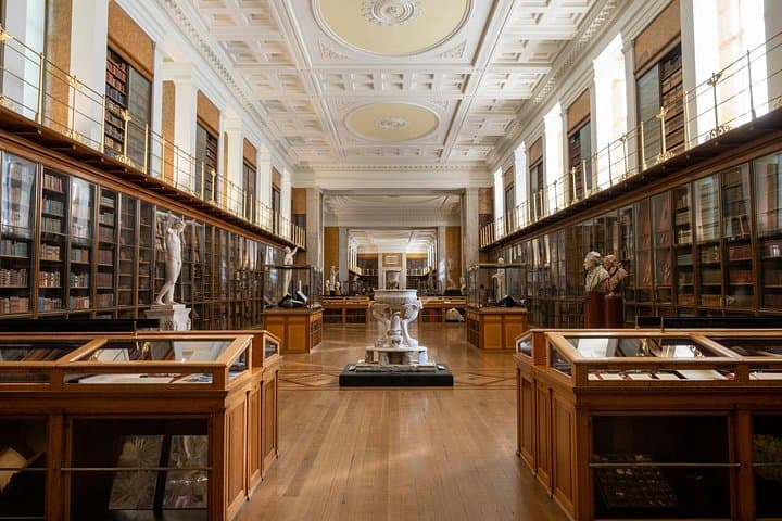 Hidden Gems in the Enlightenment Room