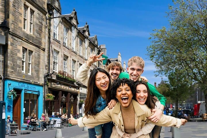 Edinburgh Royal Mile Self Guided Treasure Hunt & Exploration Game