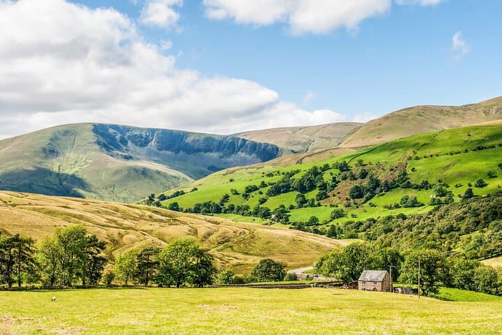 The Heart of the Yorkshire Dales Small-Group Tour from York