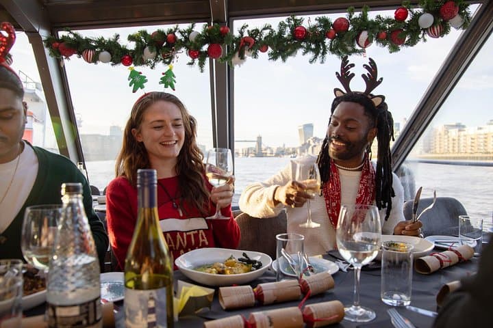 Festive cruise in London