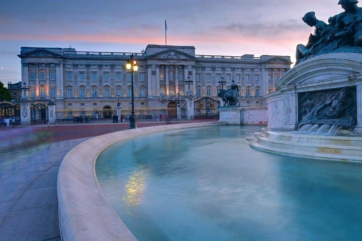 Christmas Day Magic London’s Sights and Sounds