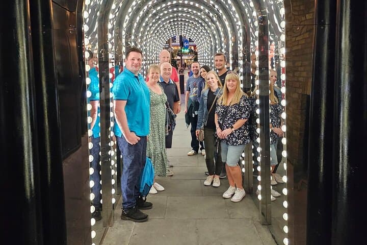 Light tunnel