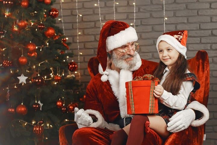 Poole Santa Experience: Festive Cruise with Santa