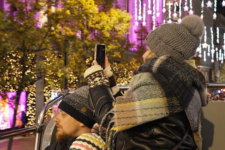 London by Night Bus Tour with Christmas Lights and Live Guide