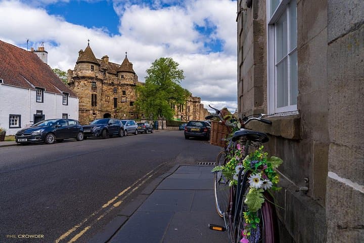 Falkland Village & Palace