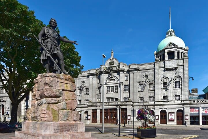 Aberdeen Shore Excursion - Historic Walking Tour
