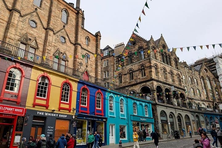 Edinburgh: Privately Guided Half Day Tour in a Luxury Minivan