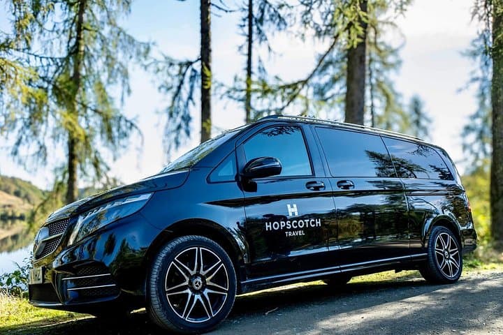 Edinburgh: Privately Guided Half Day Tour in a Luxury Minivan