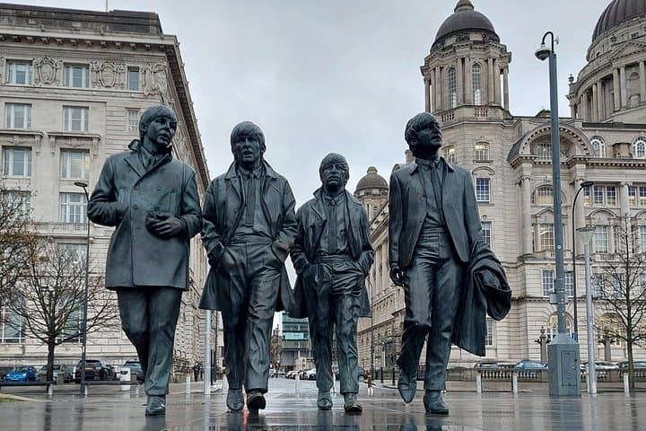 Liverpool Albert Dock and Cavern Quarter Walking Food Tour