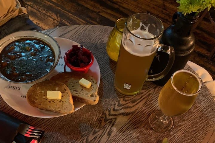 Liverpool Albert Dock and Cavern Quarter Walking Food Tour