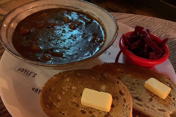 Liverpool Albert Dock and Cavern Quarter Walking Food Tour