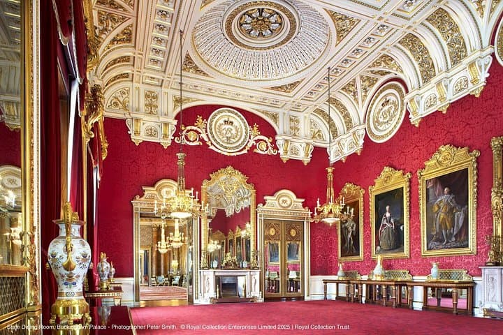 Inside Buckingham Palace State Rooms & Royal London Walking Tour