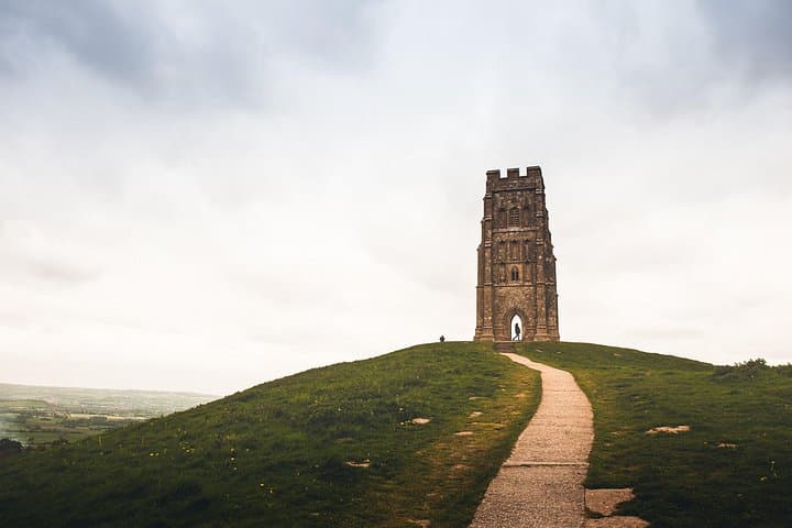 Cheddar Gorge and Glastonbury 1 Day Small Group Tour from Bath