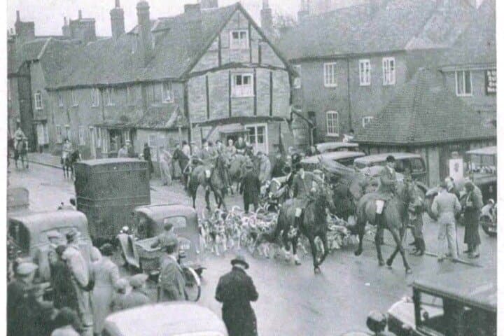 Haunted Amersham Ghost Tour - Historic Old Town Near London