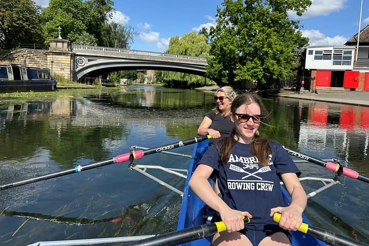 Private Rowing Experience in Cambridge for Two