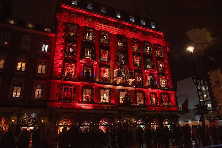 London Christmas Lights and History Walking Tour