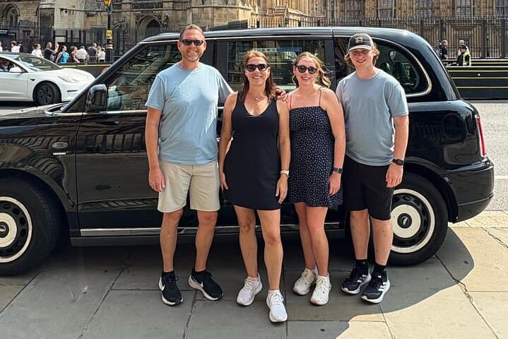 Full Day London Sightseeing Private Black Cab Tour with Pick Up