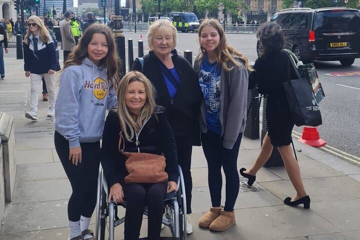 Full Day London Sightseeing Private Black Cab Tour with Pick Up
