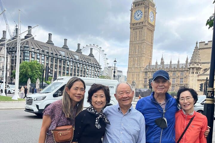 London Sightseeing Black Cab Tour with Heathrow Drop Off