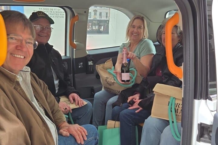 London Sightseeing Black Cab Tour with Heathrow Drop Off