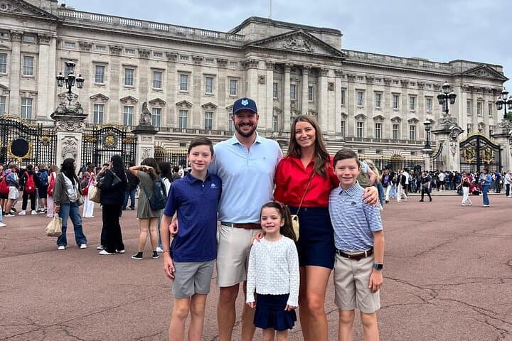 London Sightseeing Black Cab Tour with Heathrow Drop Off