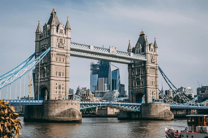 Early Access Tower of London, Crown Jewels & Thames River Cruise