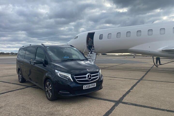 London Train Station and Hotel Private Transfer