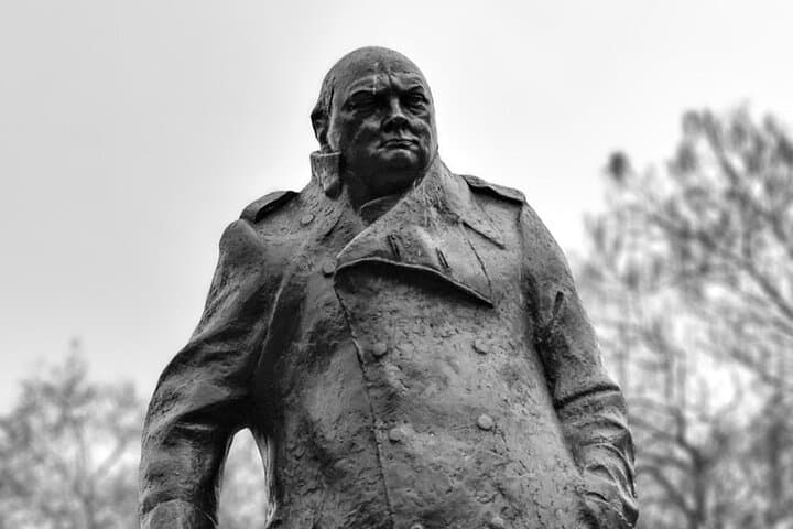 London: Churchill & World War 2 Walking Tour