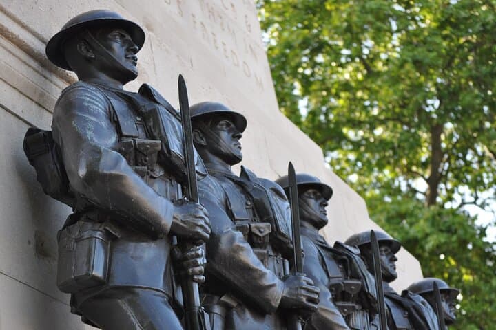 London: Churchill & World War 2 Walking Tour