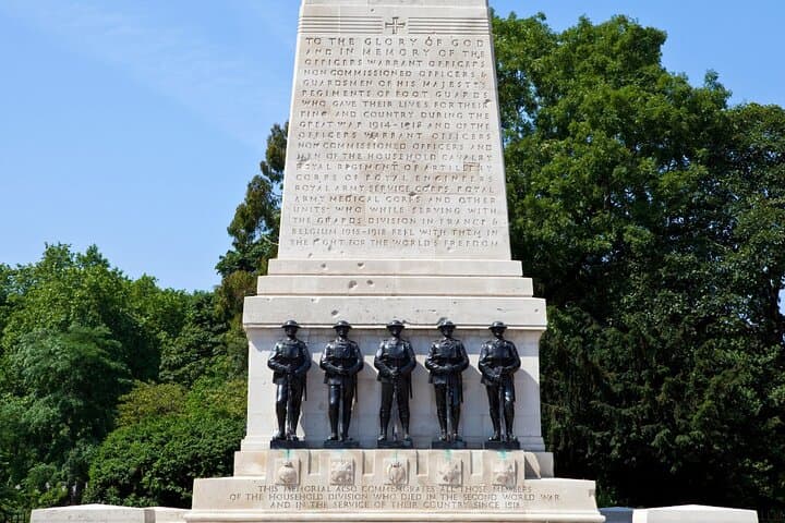 London: Churchill & World War 2 Walking Tour