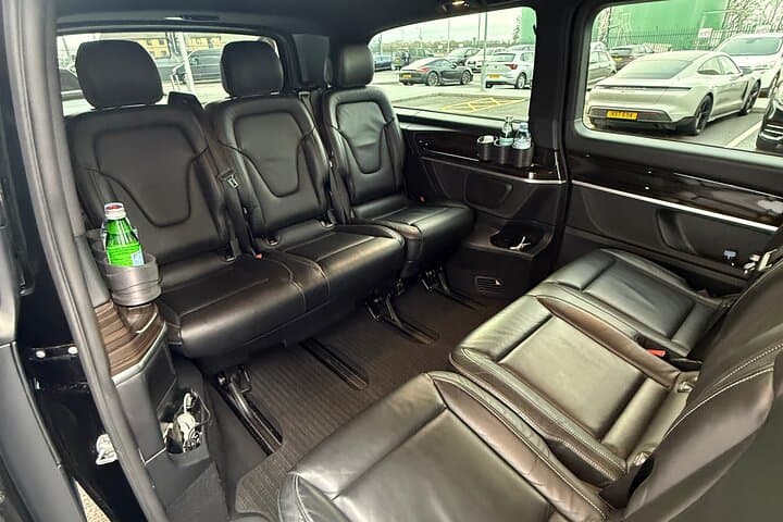 Private Car Chauffeur Service Transfer London to Heathrow Airport