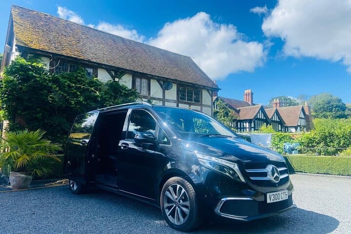 Private Car Chauffeur Service Full Day to Cotswolds from London