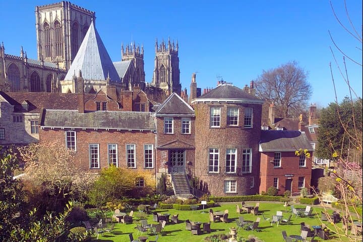 The beautiful Grey's Court