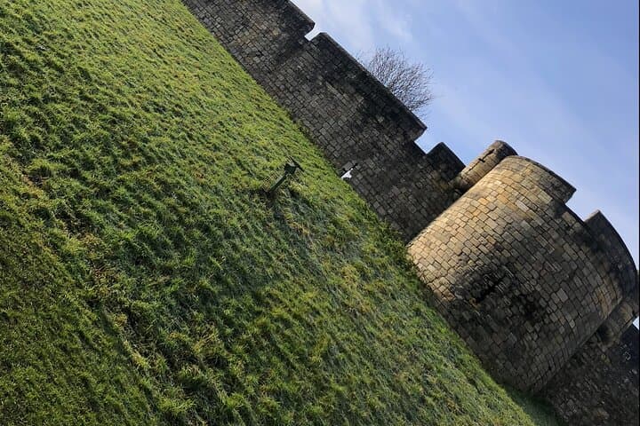 York's Medieval City Walls Private Tour