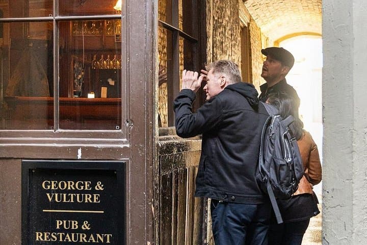 London's Hidden Gems and Secret History Private Guided Tour