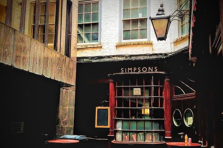 London's Historic Areas And Hidden Secrets - A Very Small Group Tour