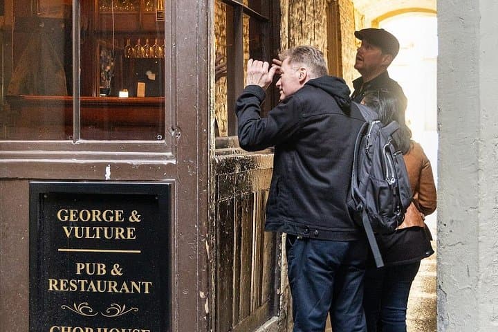 London Christmas Carol & Charles Dickens Small Group Walking Tour