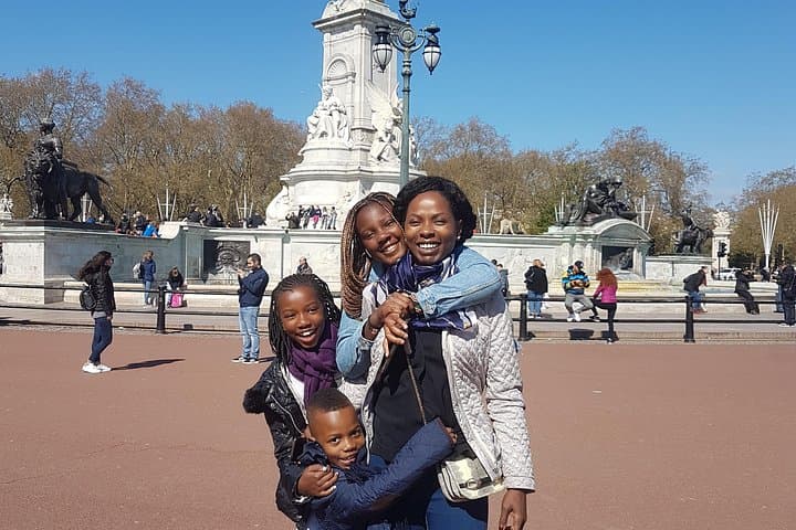 Guests at Buckingham Palace