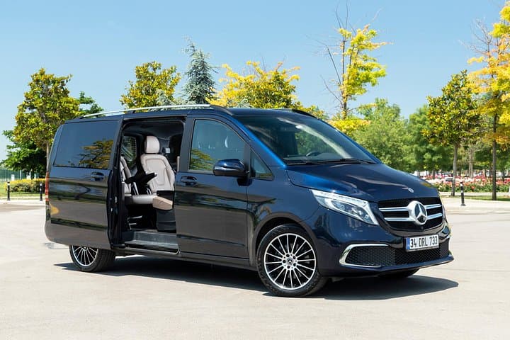 Mercedes V-Class vehicle
