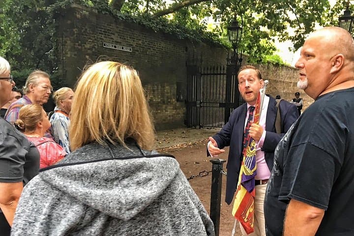 London Royal Landmarks Walking Tour