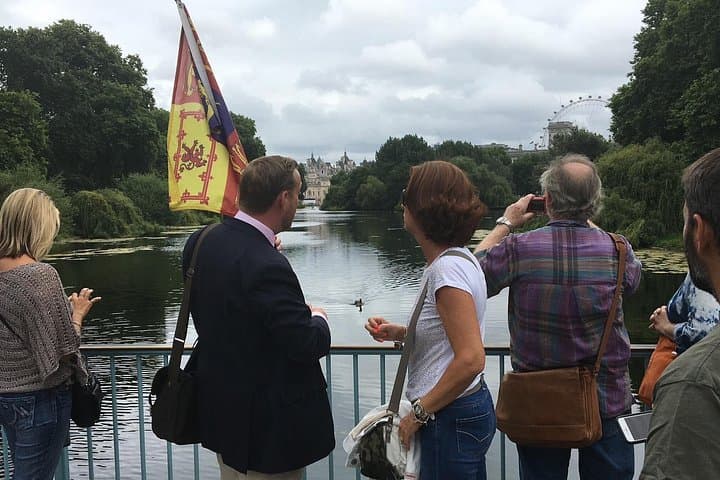 London Royal Landmarks Walking Tour