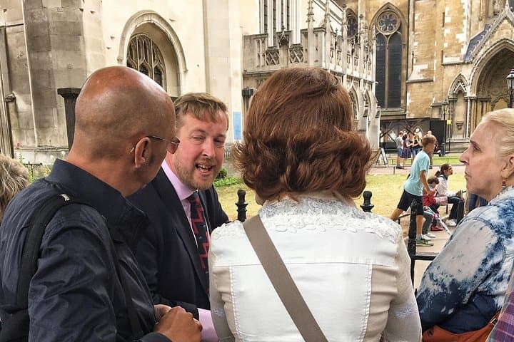 London Royal Landmarks Walking Tour