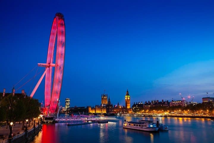 Our Private London Night Photography Tour is Perfect for Capturing the Blue Hour