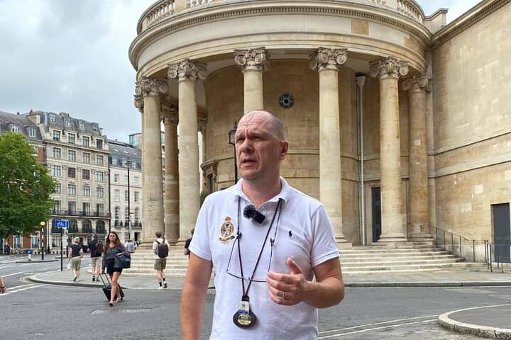 Highlights of London Private Guided Taxi Tour