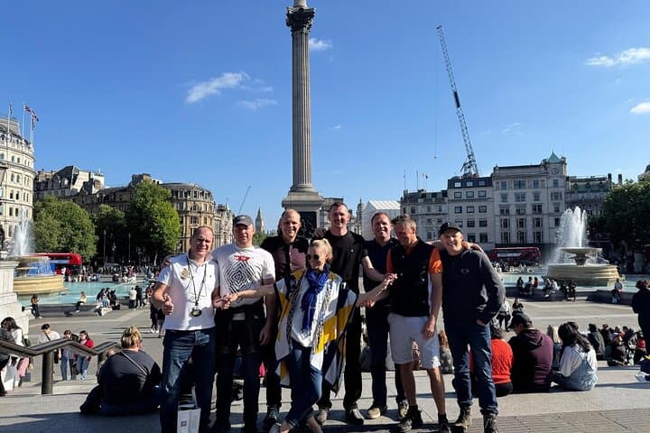 Highlights of London Private Guided Taxi Tour