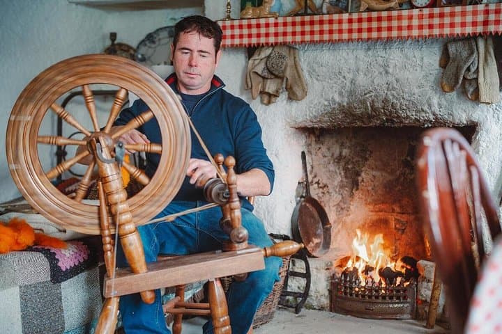 Donegal weaver