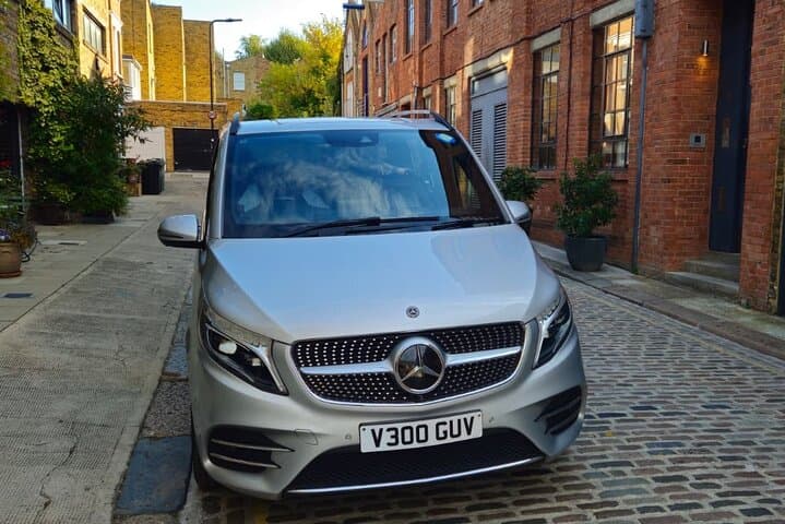 London to Southampton Private Transfer via Mini Van