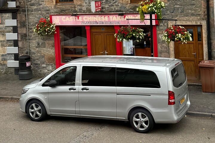 Private transport Edinburgh x Glasgow Brazilian driver