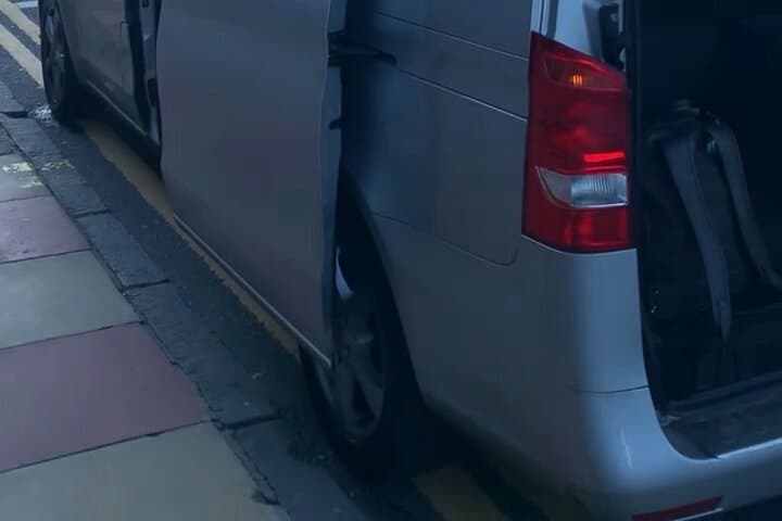 Private Transportation between Edinburgh x London Brazilian Driver